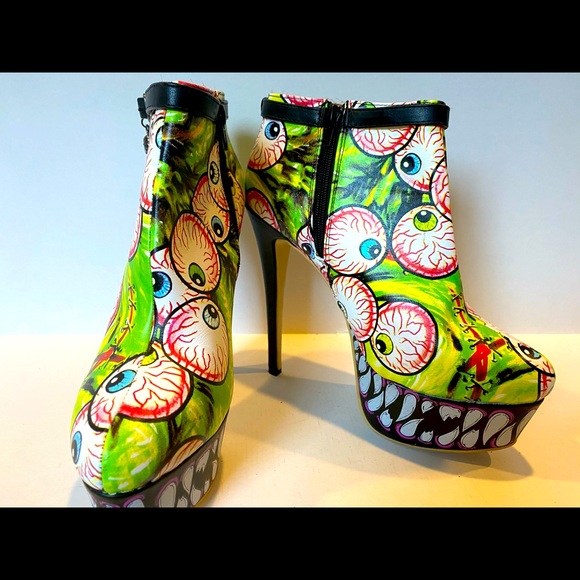 IRON FIST BOOTIES - Picture 1 of 3